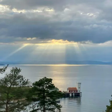 House With Gym And Sea Path On Jeloya Vakantiehuis